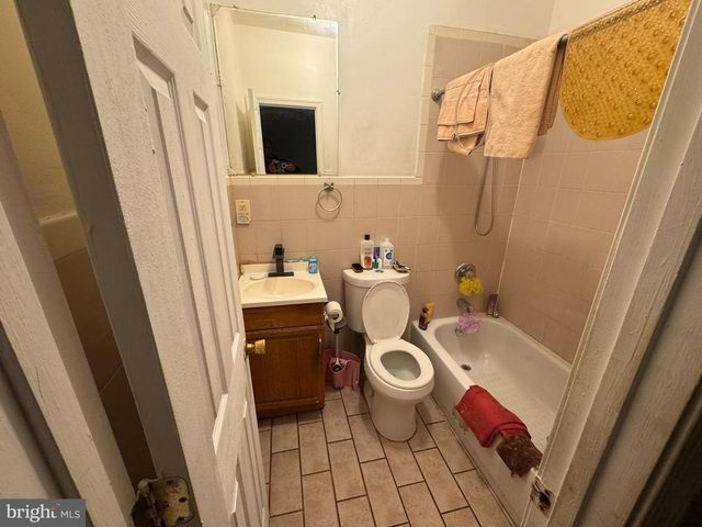 1736 MCCULLOH, Baltimore, MD 21217