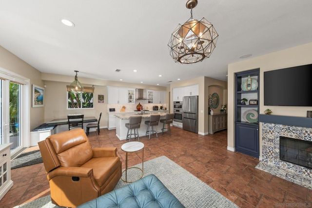 12820 Hideaway Ln, San Diego, CA 92131