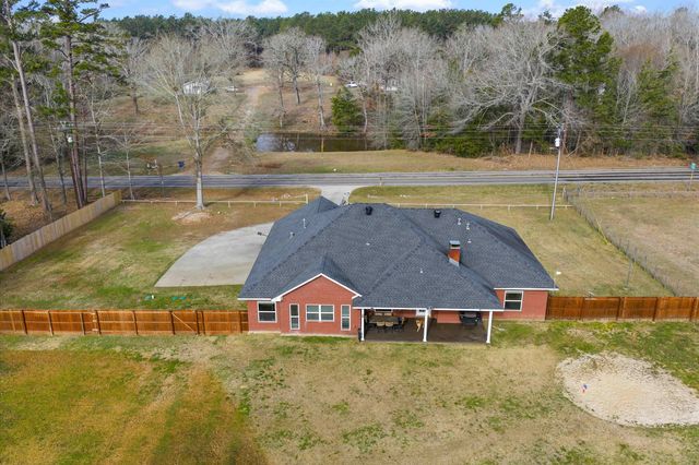 3737 FM 10, Gary, TX 75643