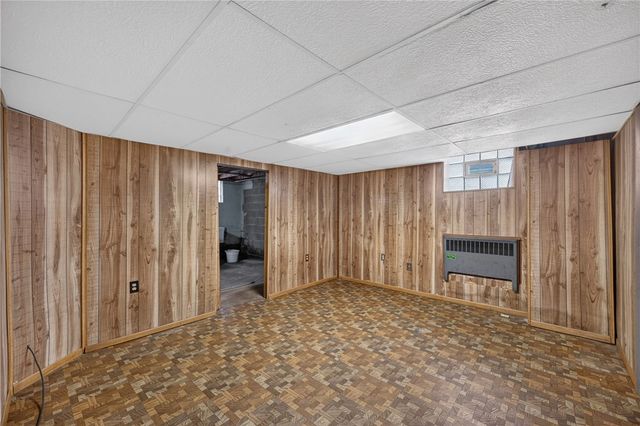 4684 Bowes Ave, West Mifflin, PA 15122