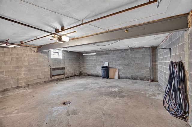 4684 Bowes Ave, West Mifflin, PA 15122