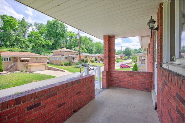 4684 Bowes Ave, West Mifflin, PA 15122