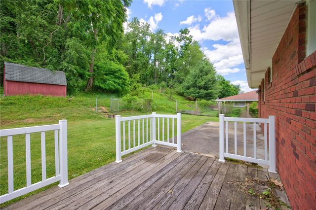 4684 Bowes Ave, West Mifflin, PA 15122