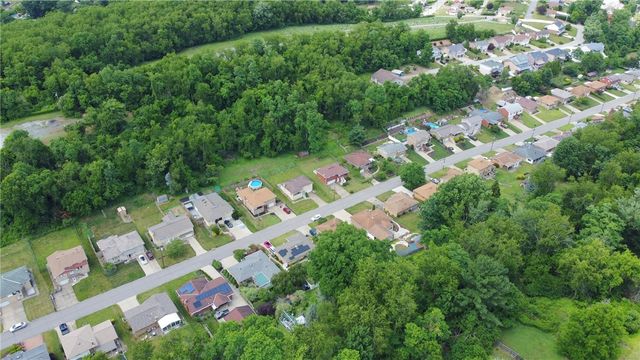 4684 Bowes Ave, West Mifflin, PA 15122