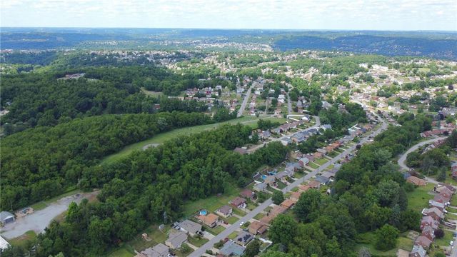 4684 Bowes Ave, West Mifflin, PA 15122