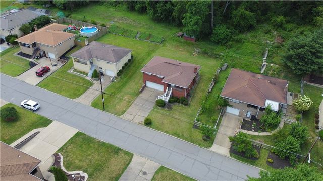 4684 Bowes Ave, West Mifflin, PA 15122