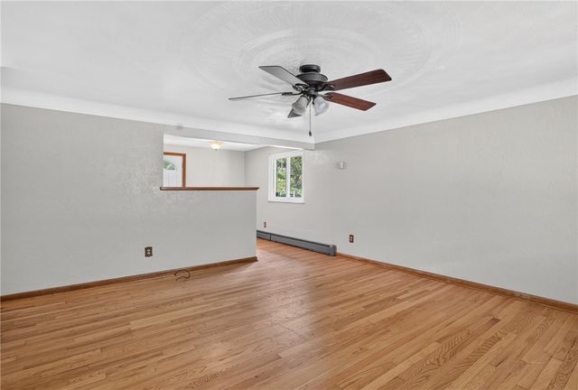 4684 Bowes Ave, West Mifflin, PA 15122