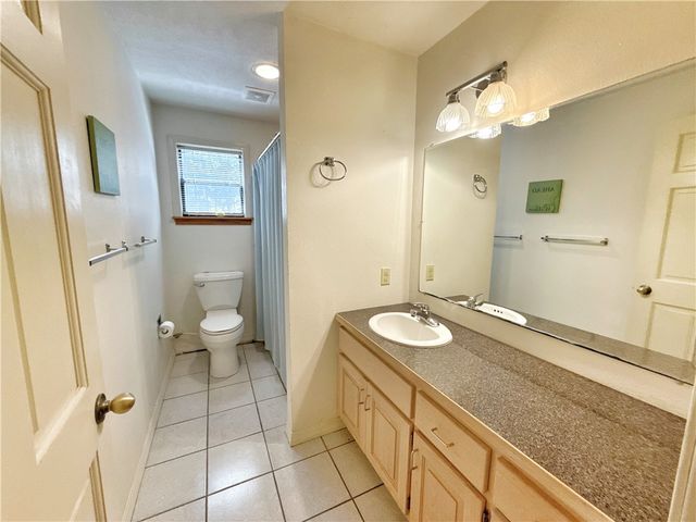 5 Wood Circle, Eureka Springs, AR 72632