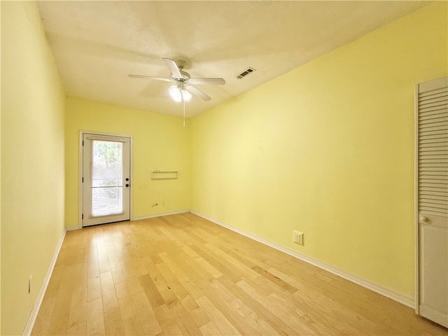 5 Wood Circle, Eureka Springs, AR 72632