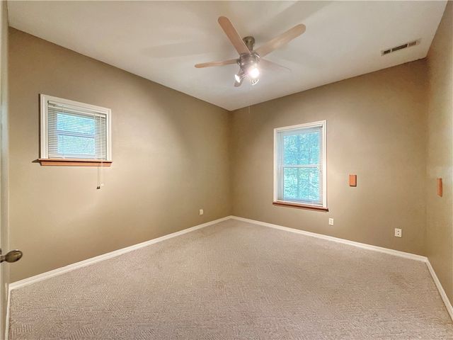 5 Wood Circle, Eureka Springs, AR 72632