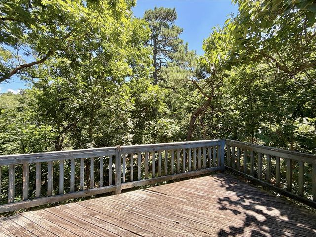 5 Wood Circle, Eureka Springs, AR 72632