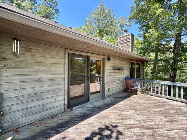 5 Wood Circle, Eureka Springs, AR 72632