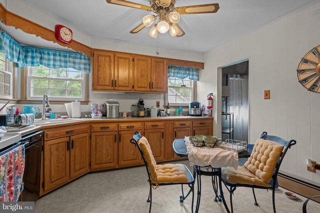 148 E CENTRAL AVENUE, Hammonton, NJ 08037