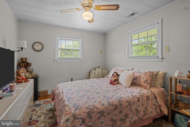 148 E CENTRAL AVENUE, Hammonton, NJ 08037