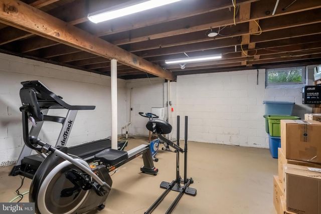 148 E CENTRAL AVENUE, Hammonton, NJ 08037