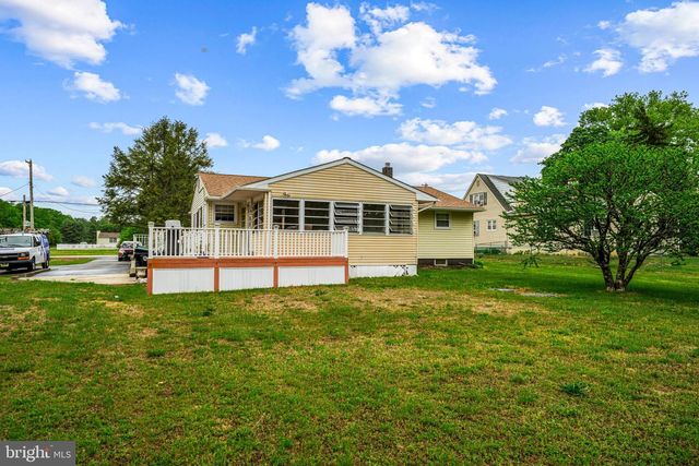 148 E CENTRAL AVENUE, Hammonton, NJ 08037