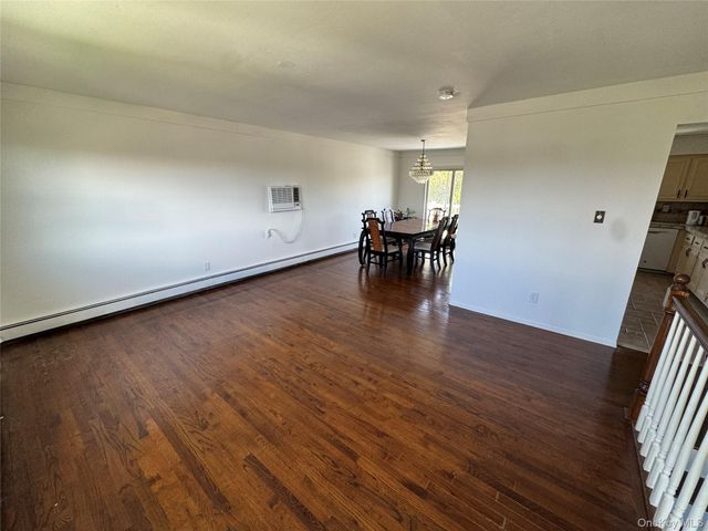 54 Acapulco Street, Atlantic Beach, NY 11509