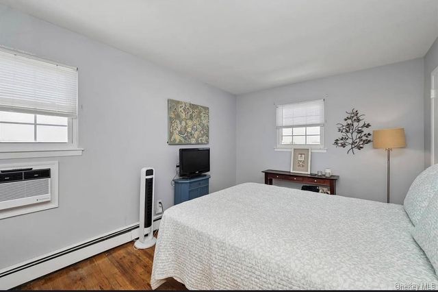 54 Acapulco Street, Atlantic Beach, NY 11509
