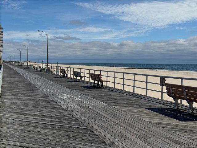 54 Acapulco Street, Atlantic Beach, NY 11509