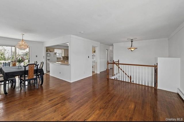 54 Acapulco Street, Atlantic Beach, NY 11509