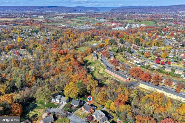 2900 SPRUCE ST, Harrisburg, PA 17109