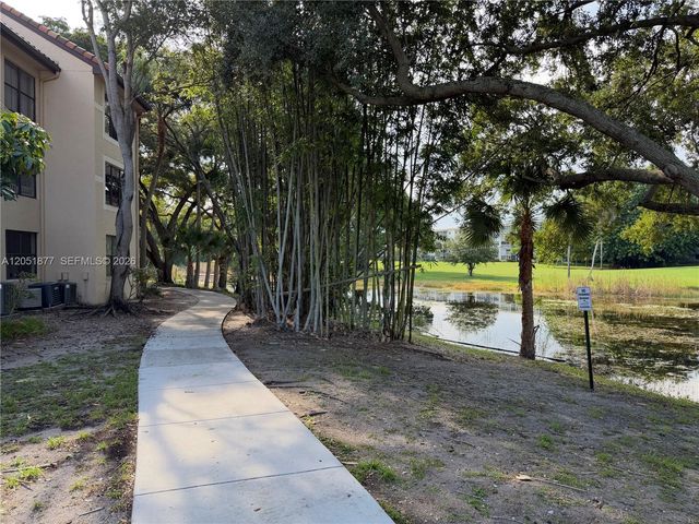 4441 W Mcnab Rd 21, Pompano Beach, FL 33069