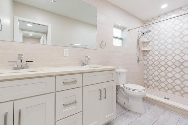 4203 W OKLAHOMA AVENUE, Tampa, FL 33616