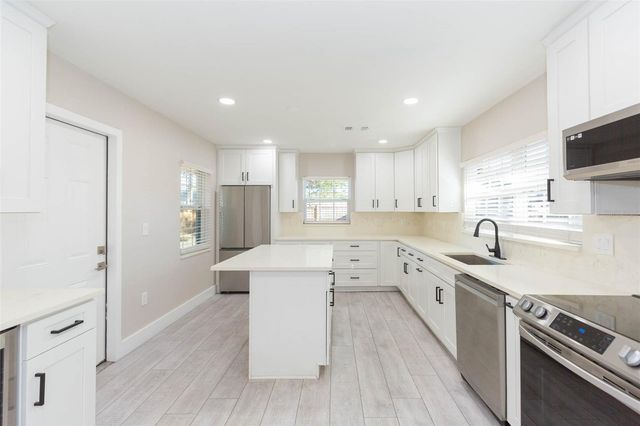 4203 W OKLAHOMA AVENUE, Tampa, FL 33616