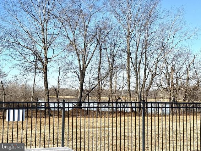 6171 MCCARTHY DR, King George, VA 22485