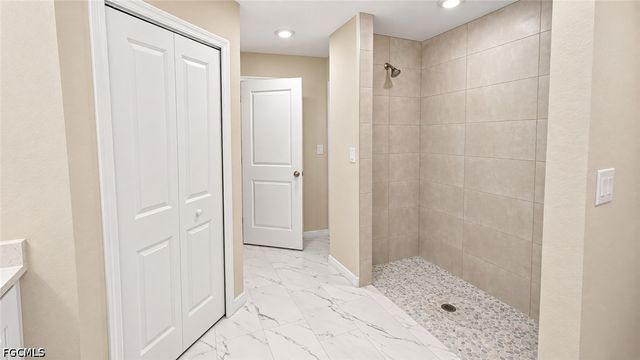 513 NW 16th PL, Cape Coral, FL 33993