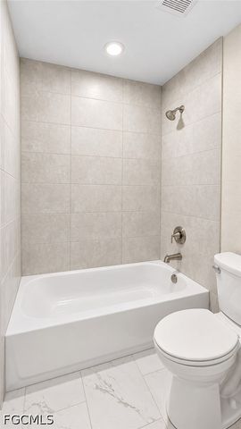 513 NW 16th PL, Cape Coral, FL 33993