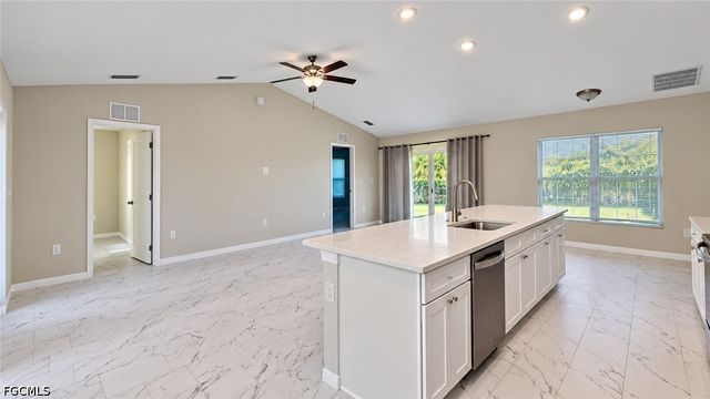 513 NW 16th PL, Cape Coral, FL 33993
