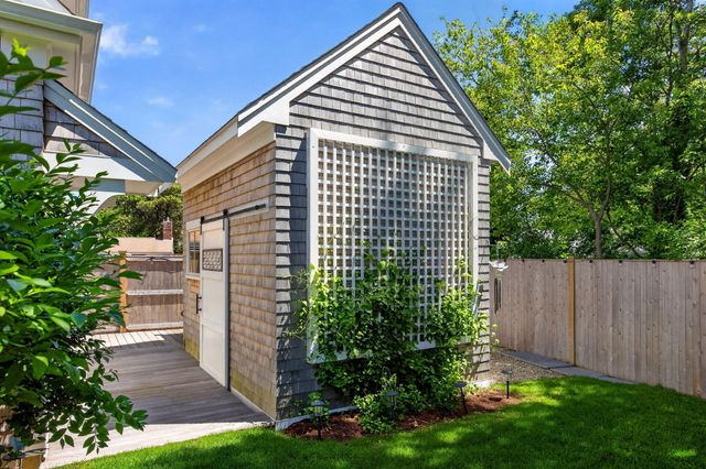 60 Bayberry Road, West Yarmouth, MA 02673