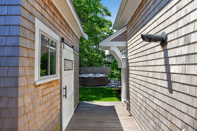 60 Bayberry Road, West Yarmouth, MA 02673