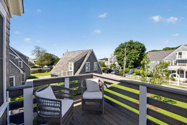 60 Bayberry Road, West Yarmouth, MA 02673
