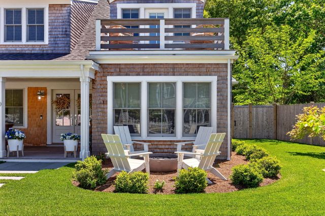 60 Bayberry Road, West Yarmouth, MA 02673