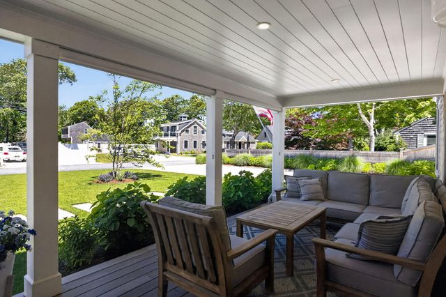 60 Bayberry Road, West Yarmouth, MA 02673
