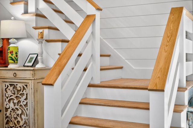 60 Bayberry Road, West Yarmouth, MA 02673