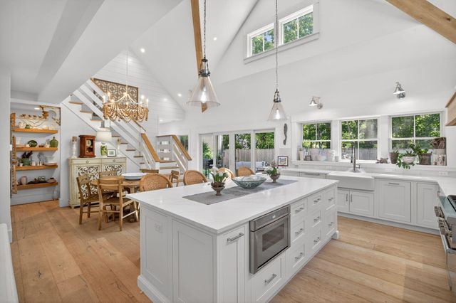 60 Bayberry Road, West Yarmouth, MA 02673