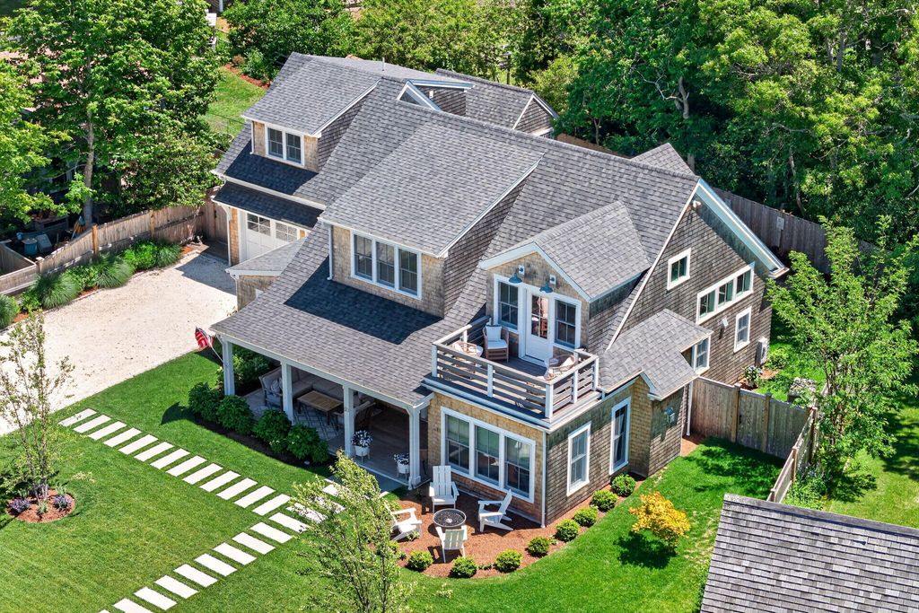 60 Bayberry Road, West Yarmouth, MA 02673