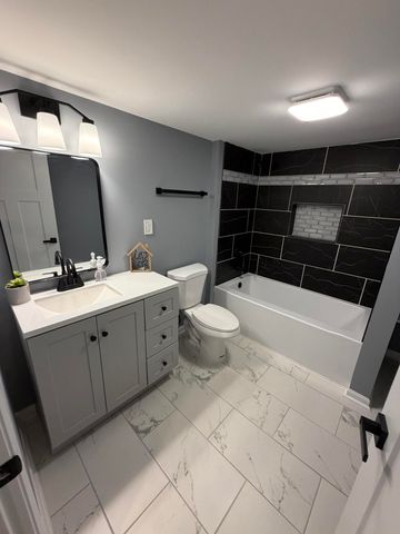 556 Durbin Street, Gary, IN 46406