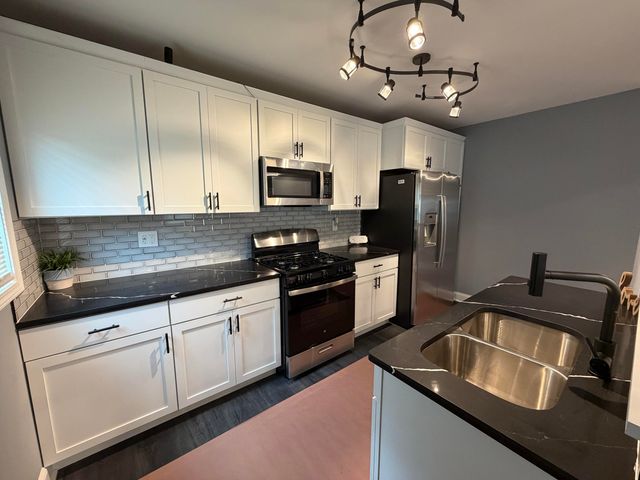 556 Durbin Street, Gary, IN 46406