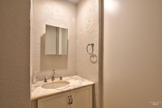 8014 W Holt St., Boise, ID 83704