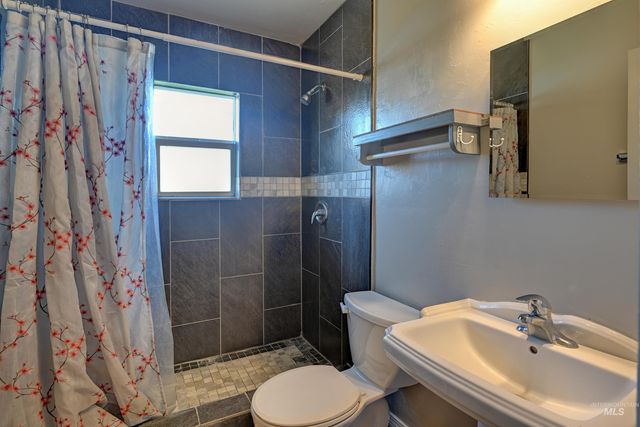 8014 W Holt St., Boise, ID 83704