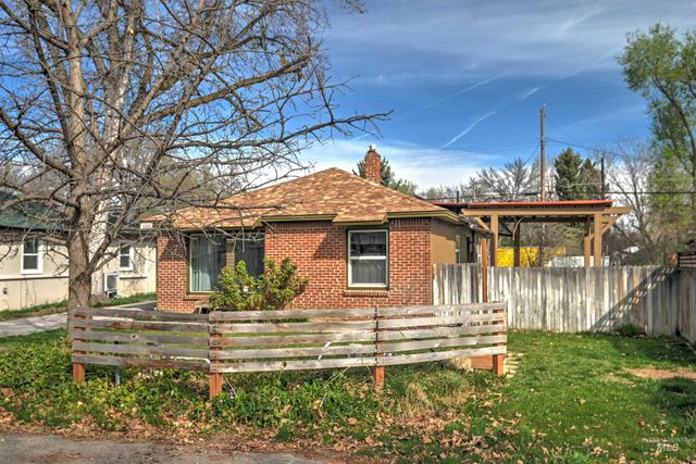 8014 W Holt St., Boise, ID 83704