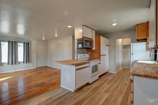 8014 W Holt St., Boise, ID 83704