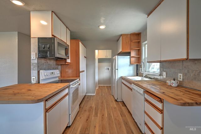 8014 W Holt St., Boise, ID 83704