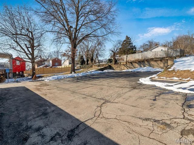 319 N 1st Street, Pacific, MO 63069