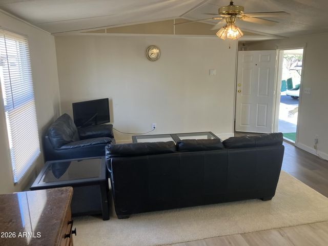 2523 E CONTENTION MINE Road 41, Phoenix, AZ 85032