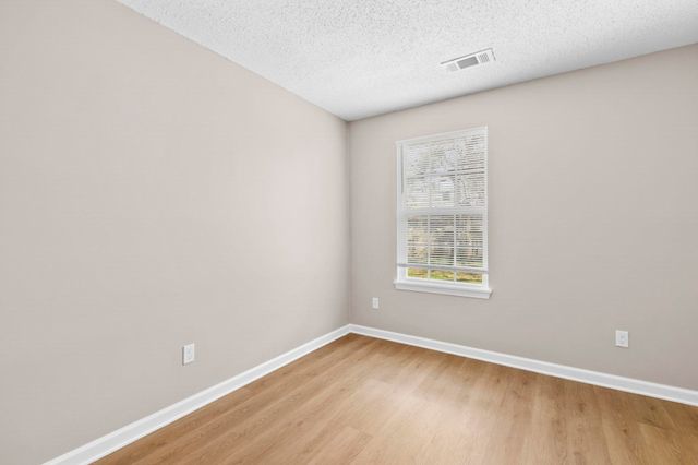 1628 CHERRY RD, Memphis, TN 38117